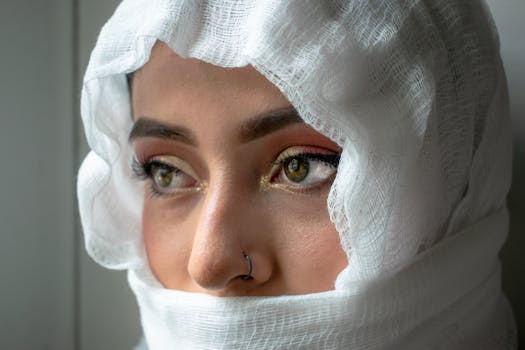 Eyebrow Piercing 101